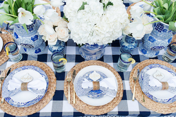 Outdoor-Entertaining-Table-Set-up_7